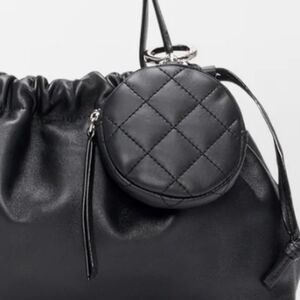 Mz Wallace Black Quilted Leather Waverly Round Pouch New No Tag